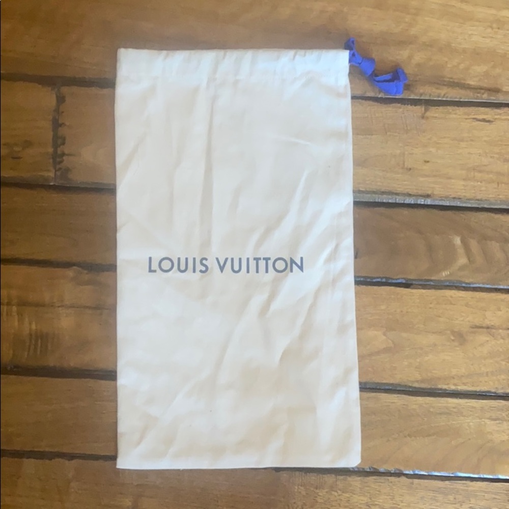 Louis Vuitton dust bag 151/2 h x 9 w